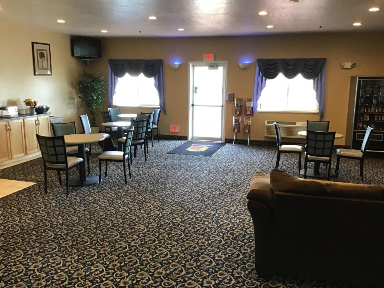 Super 8 By Wyndham Vernal Ut Exterior photo